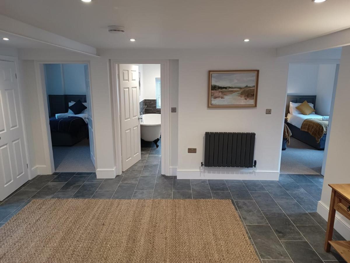 The Stables At Eriviat Hall Henllan  Bagian luar foto